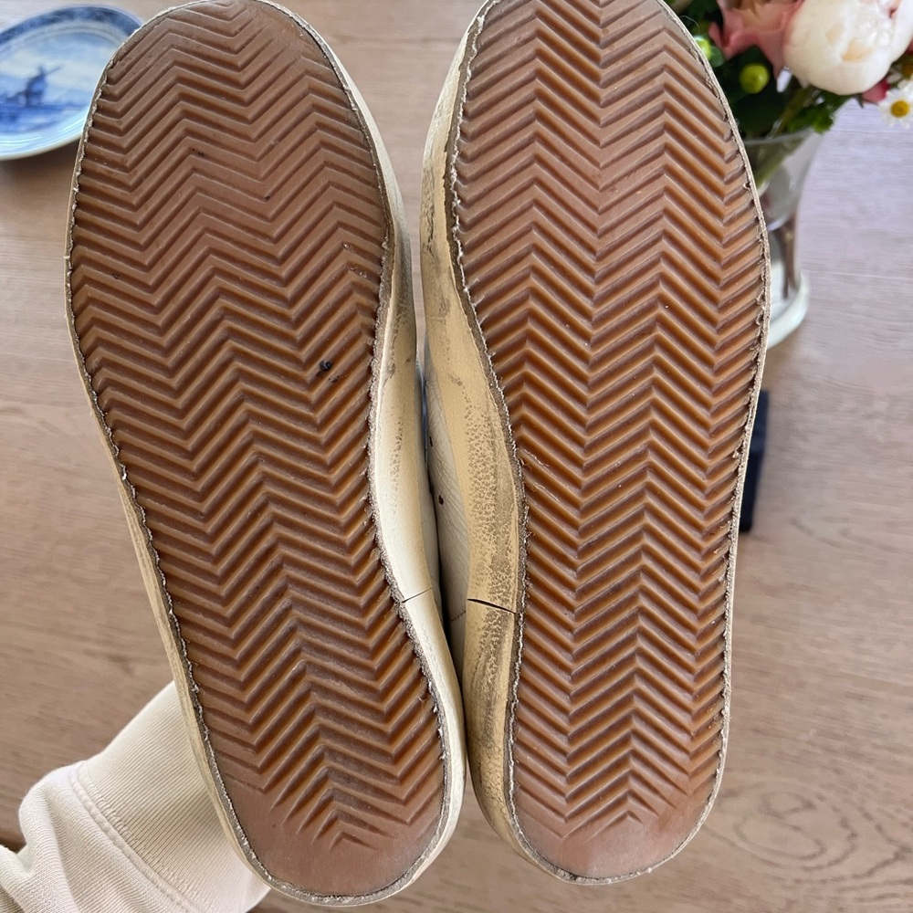 Golden Goose Superstar Sneaker - Picture 8 of 8